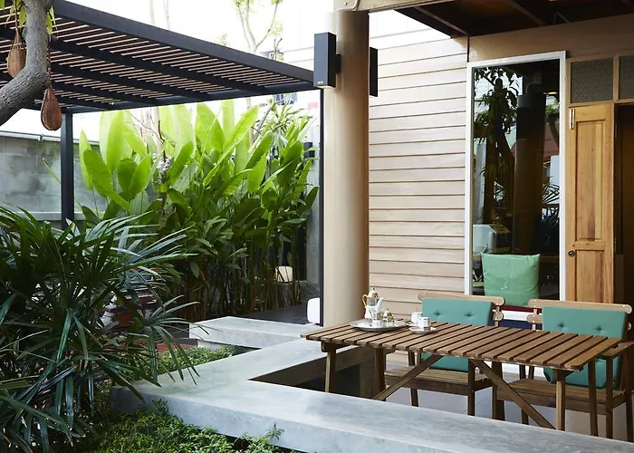 Uncle Loy's Boutique House